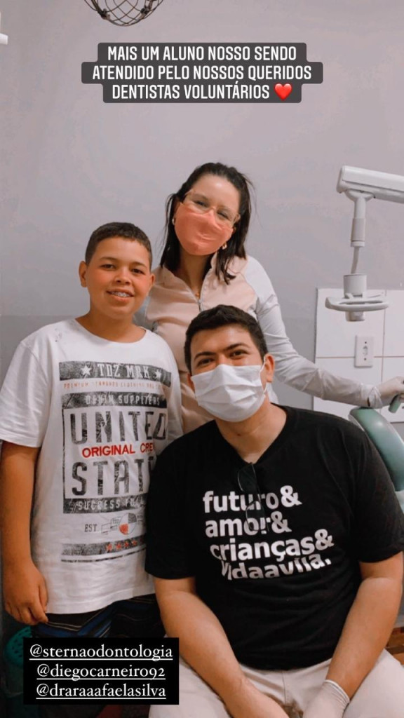 Wendrel e Dentistas voluntários (002)